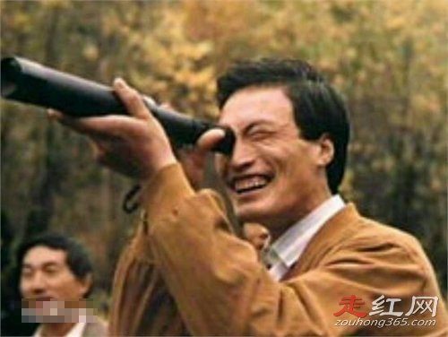 ���չ��¼����½�չ��� ������һ�����ص�Ů��