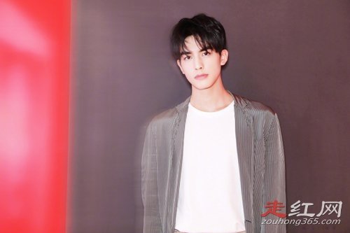 �������������ϼҾ��Լ�ѧ�� ���μӸ߿�Ȼ�����ѧ��