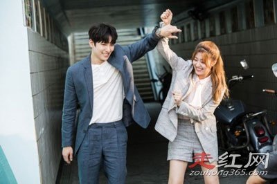 �ز������ǰ��Ƭ ����ǰ��ı��ӶԱ���