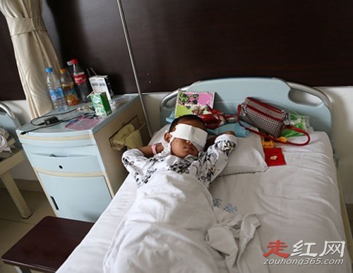 ɽ��С���۾�����������˭ �����¼��ľ������