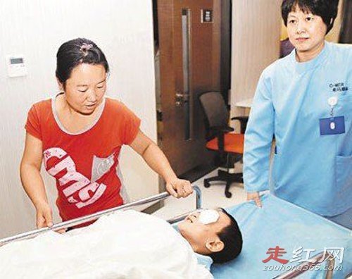 ɽ��С���۾�����������˭ �����¼��ľ������