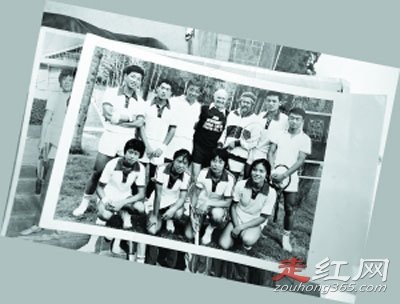 胡娜个人简历 她为什么还可以回国