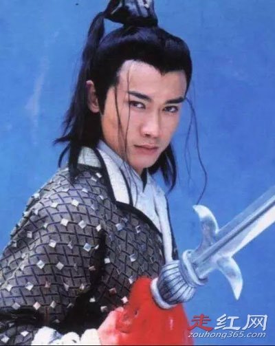 聂远脸型怎么变了 整容前后照片怎么回事