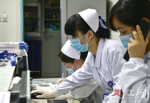 ���ڻ�ʿ�ź������¼���ô���� ��Ƭ���������Ǵ���۾�