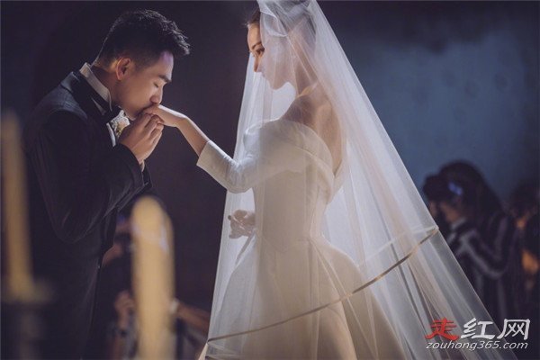 �νݾ�����ɶ���� �Ҿ��ܺø�ĸ��˭��ʲô��