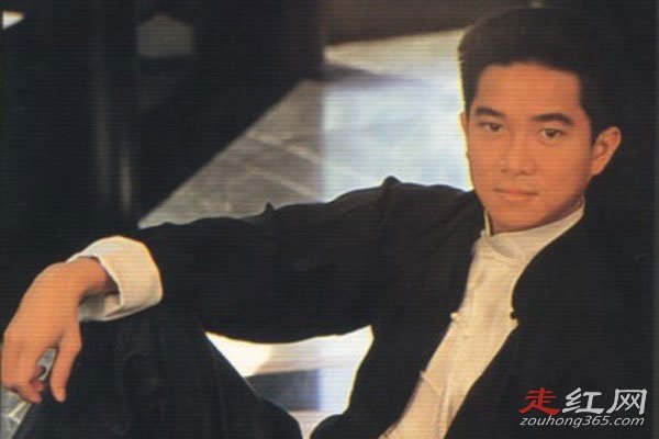 何超琼和陈百强的故事 第一次是给陈百强的吗