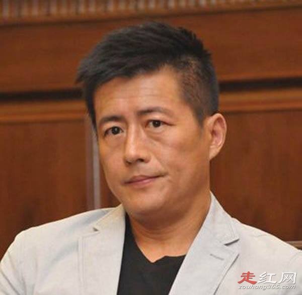 江珊的第一任丈夫是谁 是否就是靳东呢