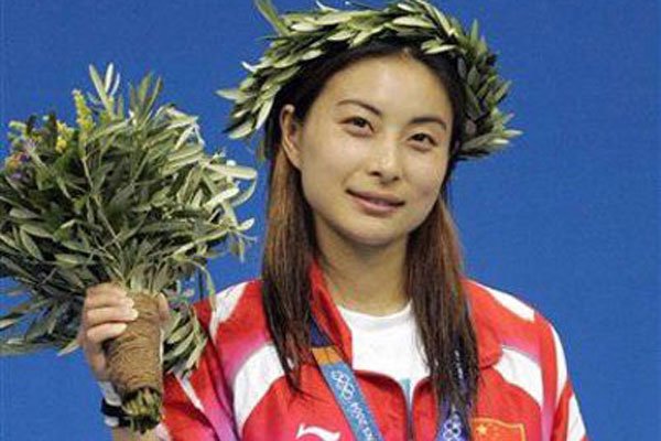 郭晶晶下嫁霍家是什么意思 世界冠军结婚后相夫教子