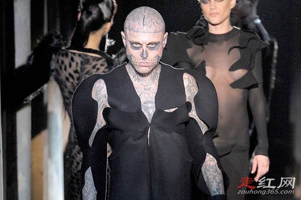 ��ʬ�к���ô���� Rick GenestΪʲô��ѡ����ɱ