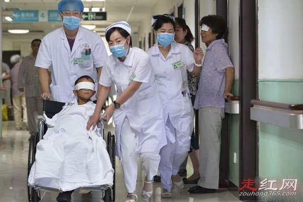 ɽ����ͯ���۰�������� �����к��۾���������˭