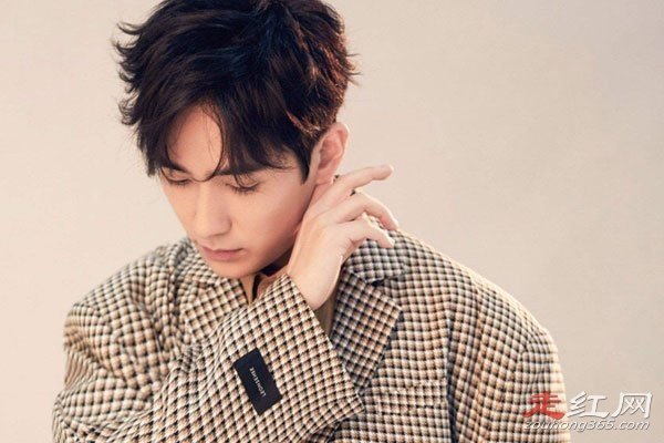 ��һ��Ů����˭ ����8���Ȧ��Ů��