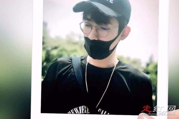 ��һ��Ů����˭ ����8���Ȧ��Ů��