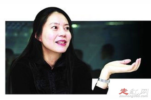 胡娜最近在中国北京举行了隆重的个人画展,如果从画画的角度来看的话