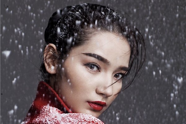 代斯和麦迪娜合影太像了 两个人已经分不清了