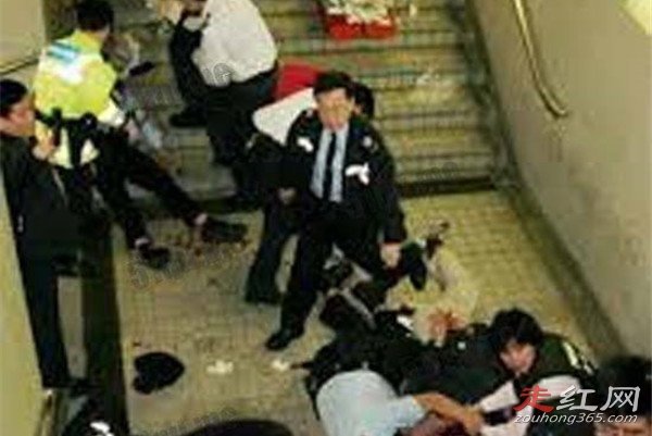 �첽�߰��е������� ��Ϊʲô��ħ��