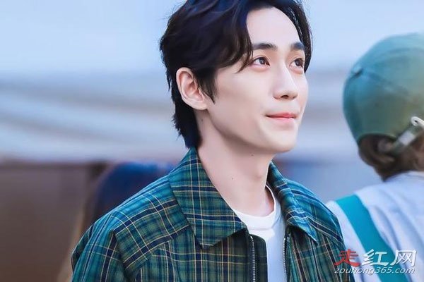 ��һ��Ϊʲô�о���ʦ ˵������һ��Ȧ��Ů��