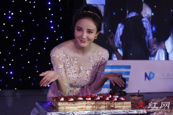 ������Ϊʲô�Ǿ������� �ɷ����ɳ���Ů��������