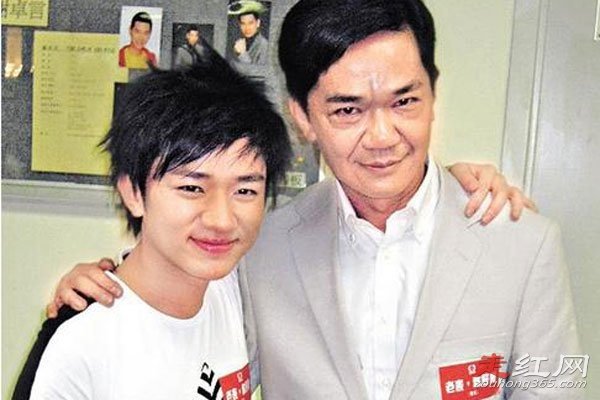 �������ͻƹ����Ǹ����� ������ʦͽһ���ĸ���