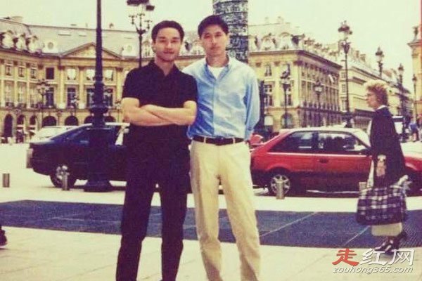 �Ź�����һ���ߵ� ͬ���������ƺ׵���������˭