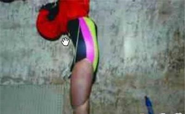 �������С�к������� ������������ĸ����