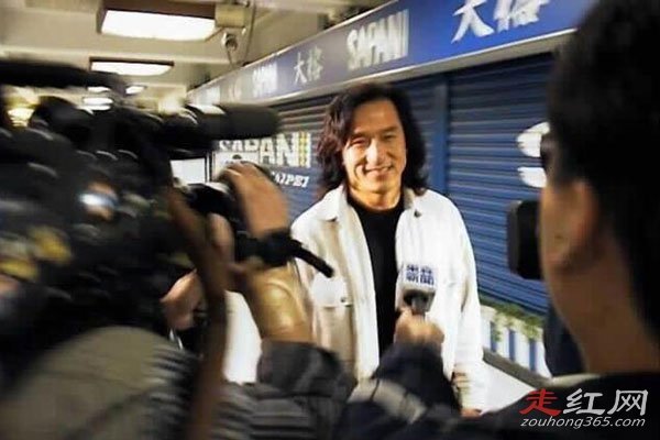 ����С��Ů�¼���ʲô���� ����׿����������