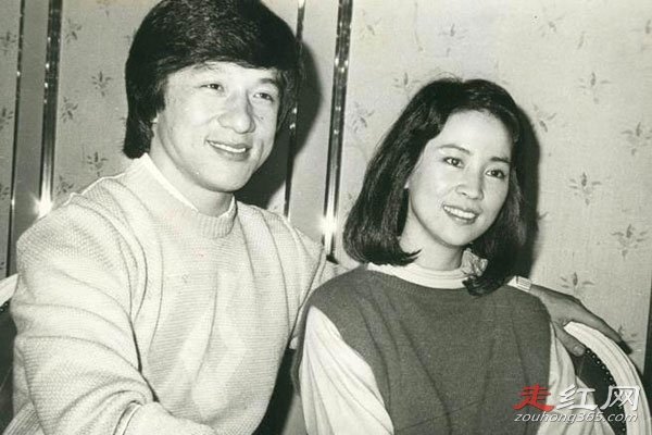 ����С��Ů�¼���ʲô���� ����׿����������