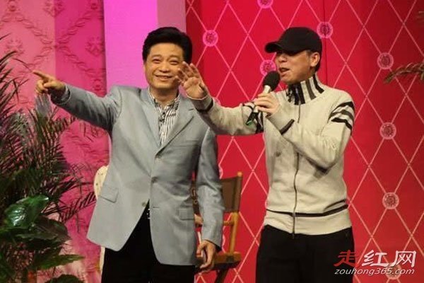 ����Ԫ��С���¼�ʼĩ �浹���ֻ�Ů��������