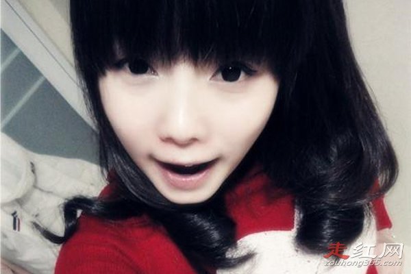 王小佳和师傅怎么回事 和情天什么关系