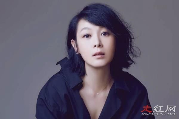 ����Ӣ����С����λ��ô���� �ݳ����������ȫ��������һ��