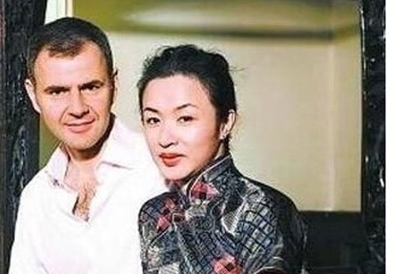 ����ǰ�޿ϲ�����˭ �ǽ��Ǳ���֮ǰ������