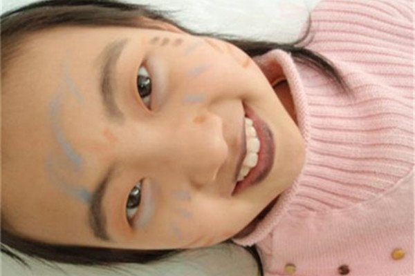 重庆女孩最美恐怖鬼脸 是一个非常有反转(zhuǎn)的故事