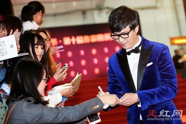 �Ƽ����ٵ�������ľ����ô�� �ٻ�Ȣ������Ůѧ���������