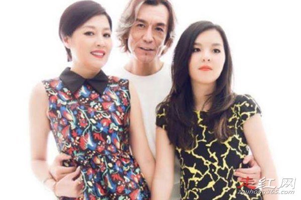 李咏老婆哈文个人资料现状 妻子改嫁了吗?是什么民族