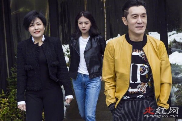 ��ӽ�����ӹ��ĺ�Ů�����������״ Ǩŭ������Ϊ����ȡ