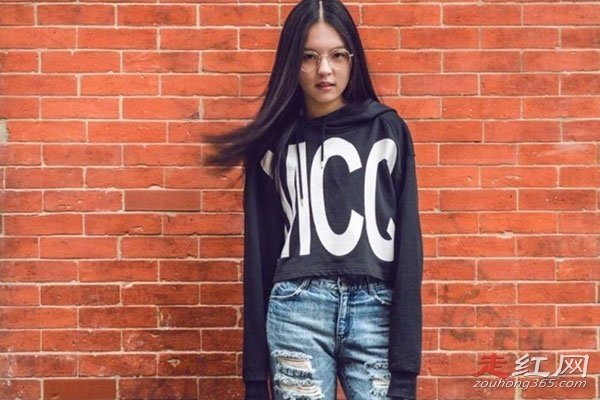 ��ӽ�����ӹ��ĺ�Ů�����������״ Ǩŭ������Ϊ����ȡ