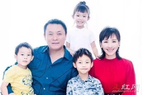 �����������Ϲ���˭ ���Ӻ�Ů����Ƭ