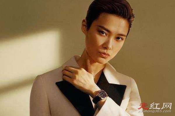 ���Ϊʲô��ô�� ������һ�쳬Ů