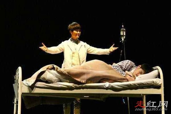 ���Ϊʲô��ô�� ������һ�쳬Ů