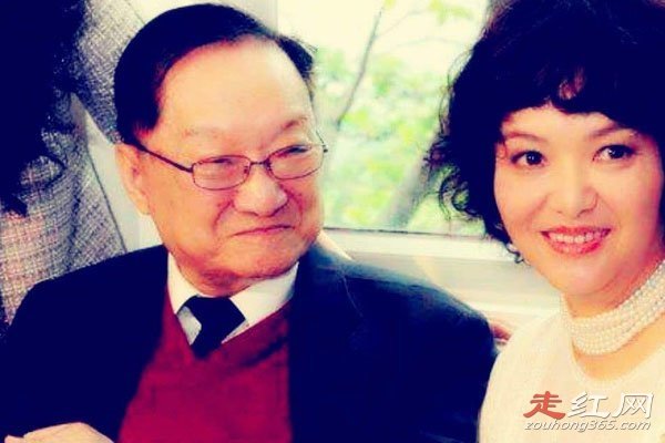 出众的女孩子,这样的女孩子家庭背景很不一般,第一任妻子叫做杜冶芬