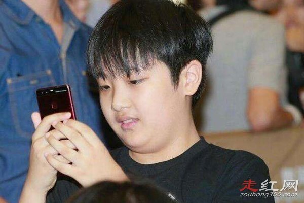 �����۾���ô�˵� ���ֵ�ʱ���Ƶ�������������