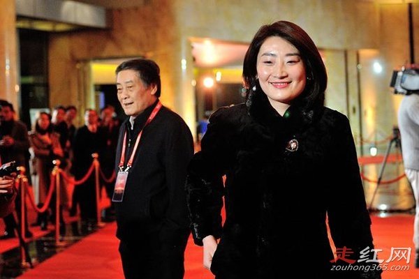 �޹������������������� Ϊʲôֻ��һŮ