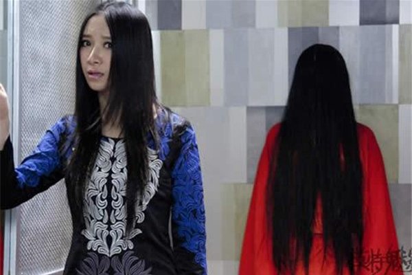 左手狙皇真实身份是谁cf2011闹鬼事件怎么回事