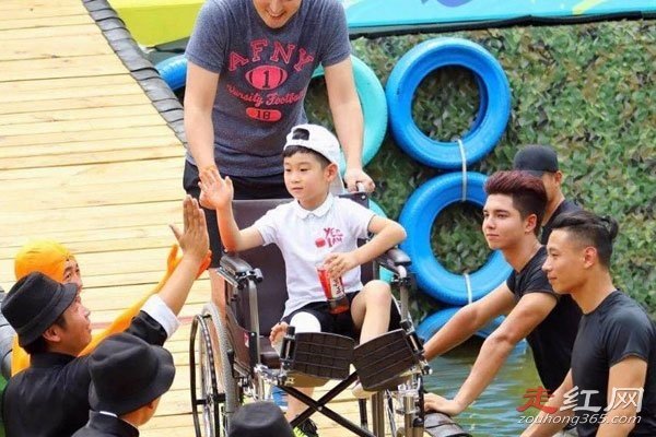 ҡ��Ц����С�������������� ��˭���ݵ�