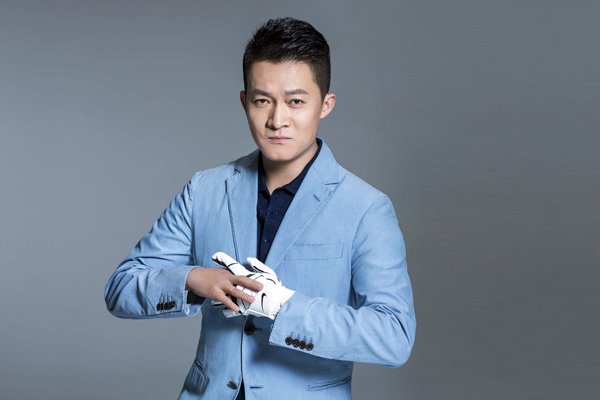 杨志刚说话怎么怪怪的 兄长是谁?怎么不拍戏了