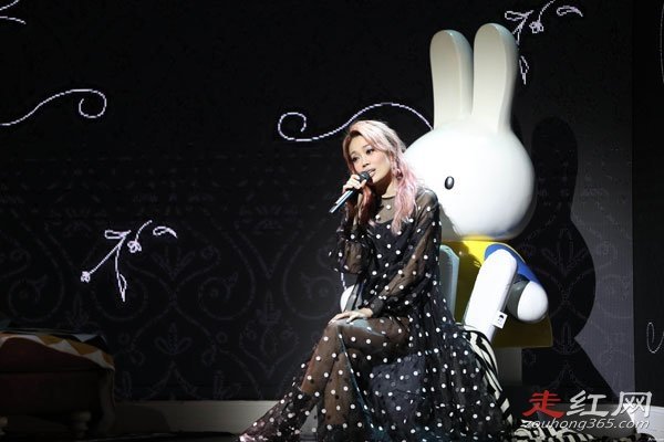 ����������û�� �����ܳɵ�Ů������