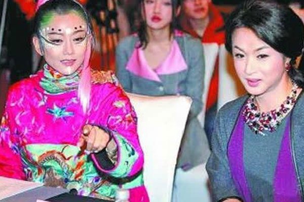 ����Ƽ���ǻ�������һ�ڽ�Ŀ �赸��˭����
