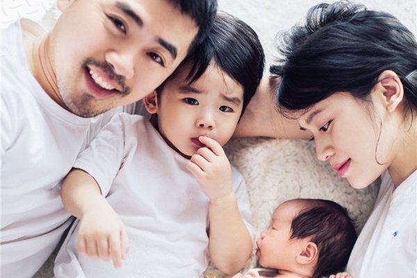 黄英老公曹帅个人简历 快女现在的身价