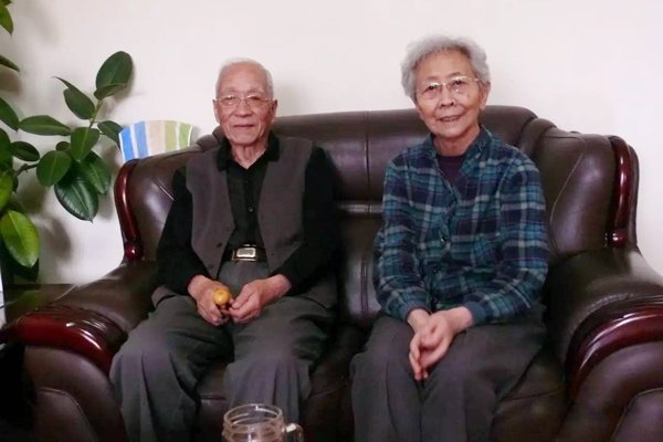 ��ǫ�������ǻ��� ��Ϯ������ñ����