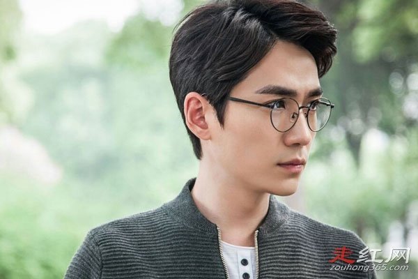 ��һ��Ů����˭ ������ż��׼����