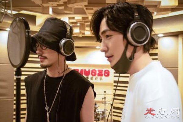 ��һ��Ů����˭ ������ż��׼����